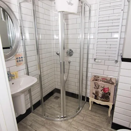 Marilyn Monroe 301 Apartman *