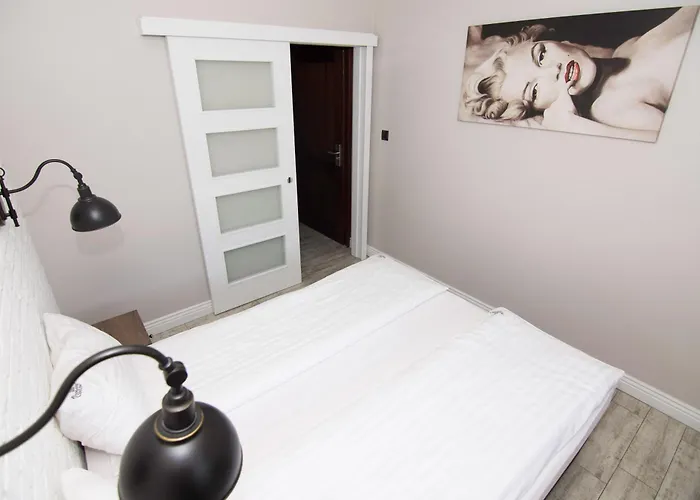 Marilyn Monroe 301 *